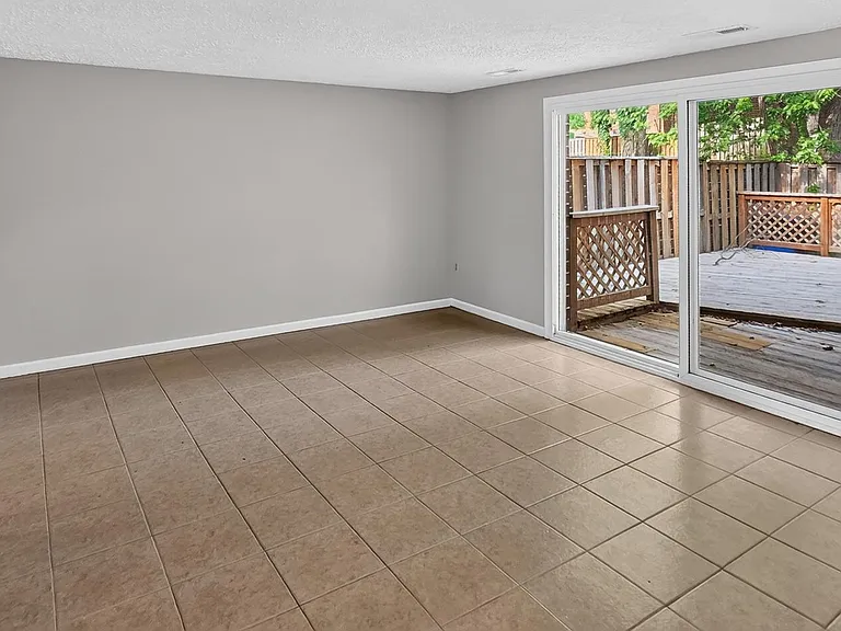 6556 Pennacook Ct — Photo 15