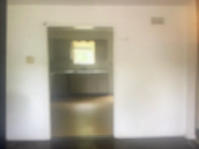 138-142 E Cheryl Ln — Photo 2
