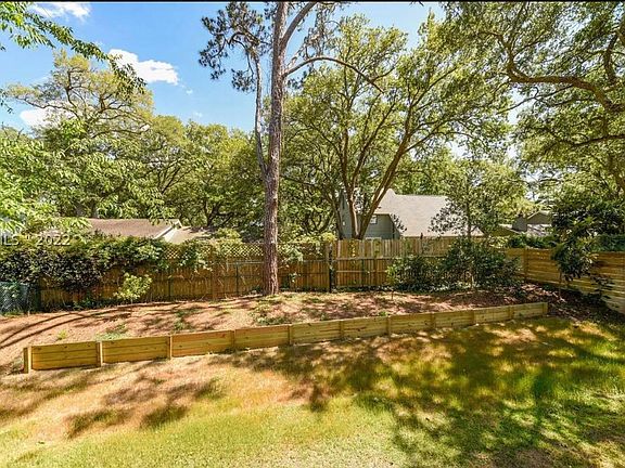 spacious yard