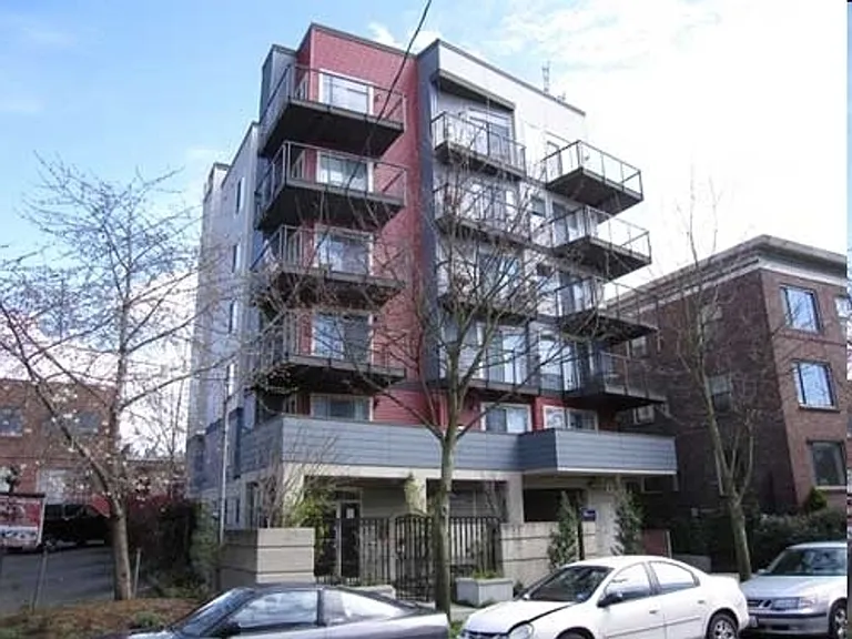 Harvard Vista — Photo 2