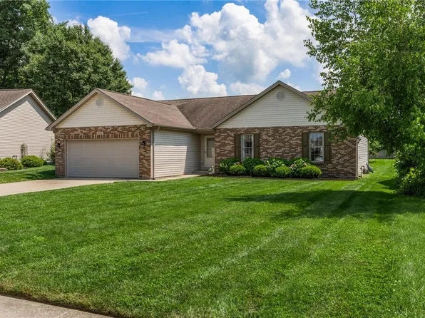 1004 Country Oaks Ln, Sardinia, OH 45177