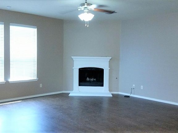 2nd image of 1531 San Carlos Dr