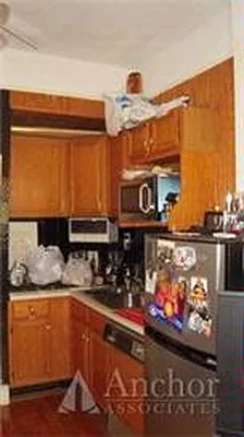 Rented by Anchor Associates | media 32