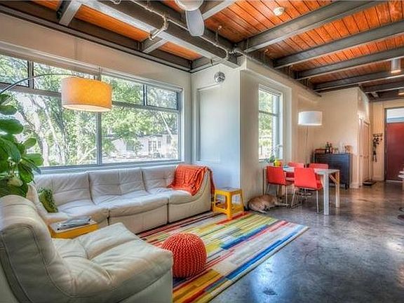 5th image of 2205 N Lamar Blvd Unit 216