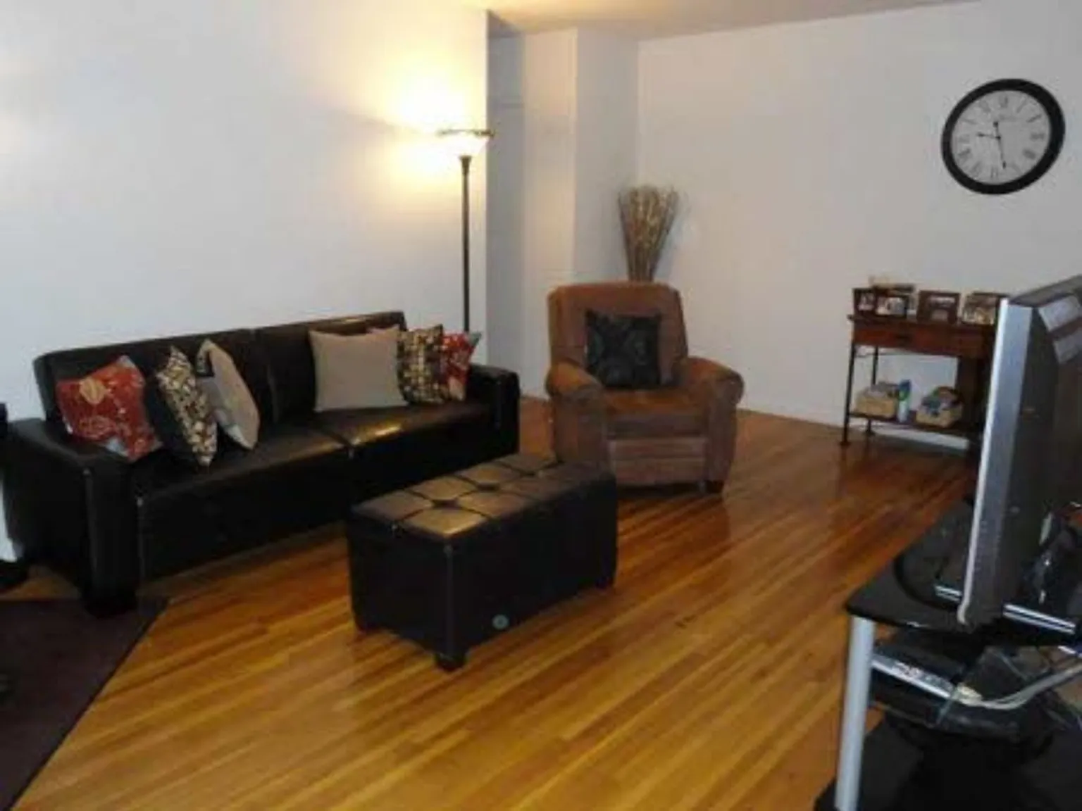 Lebanon Court — Photo 2