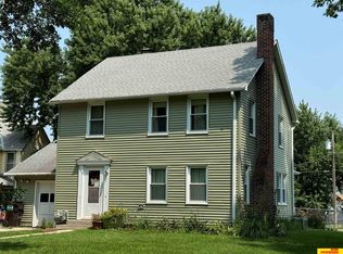 309 N 14th St, Tekamah, NE 68061
