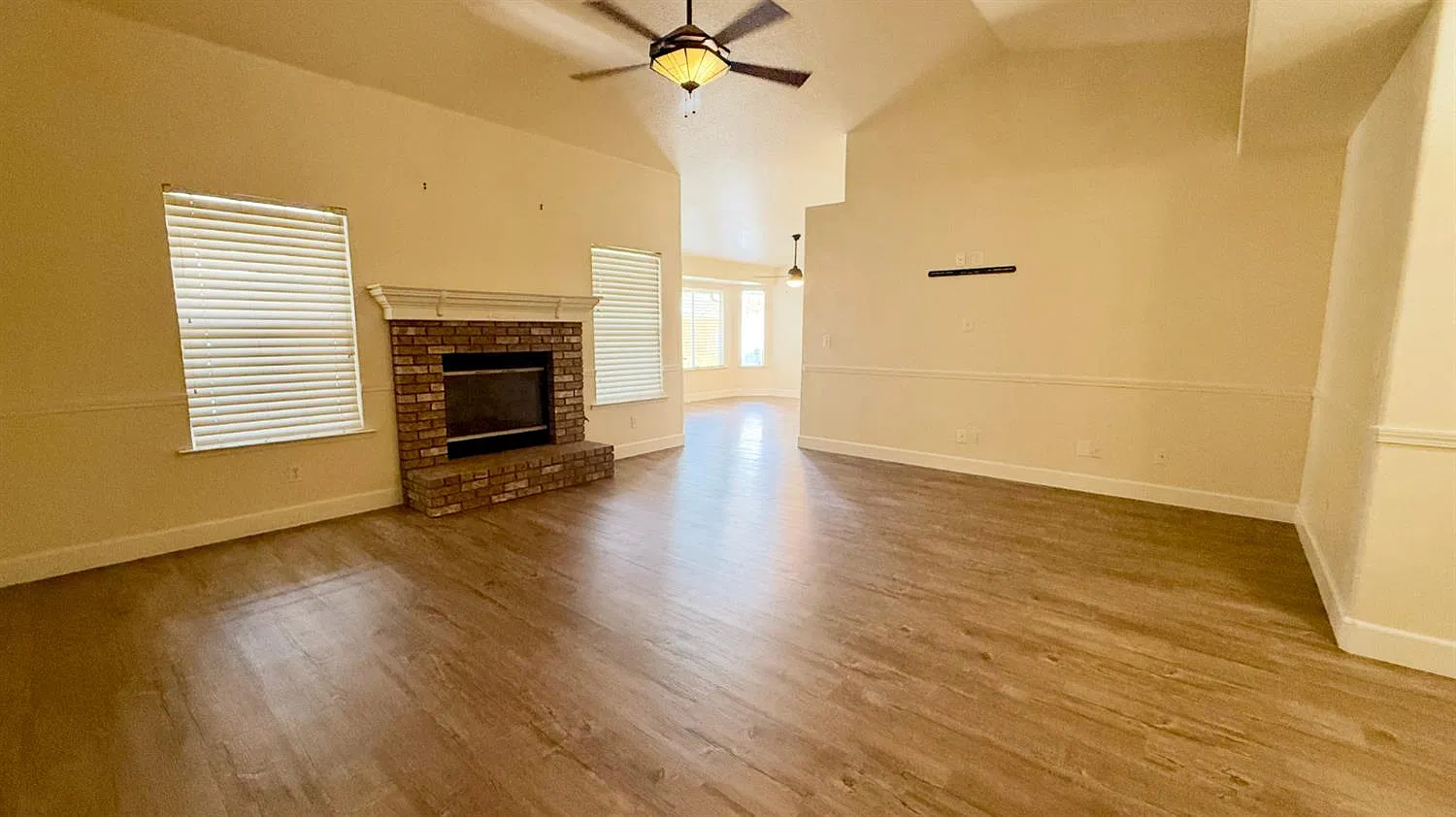 3 bed, 1503 sqft, $2,700 — Photo 4