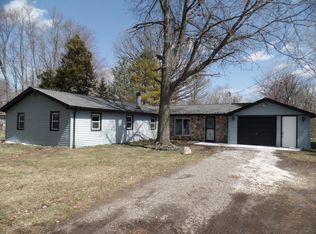 2144 Gilbert Rd, Lansing, MI 48911