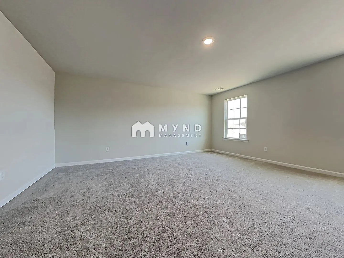 Room in 5 Bedroom Home at Moulin Ct Dr — Photo 4