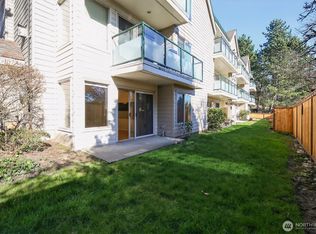 Crystal Ridge Condominiums, Tukwila, WA 98188
