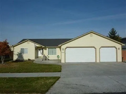 4503 Sinai Dr photo 1