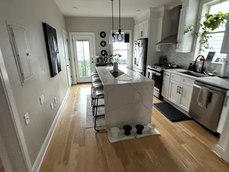 311 Lexington St #3 — Photo 6