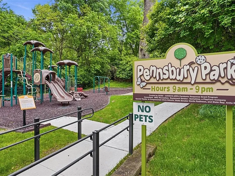 721 Pennsbury Blvd — Photo 33