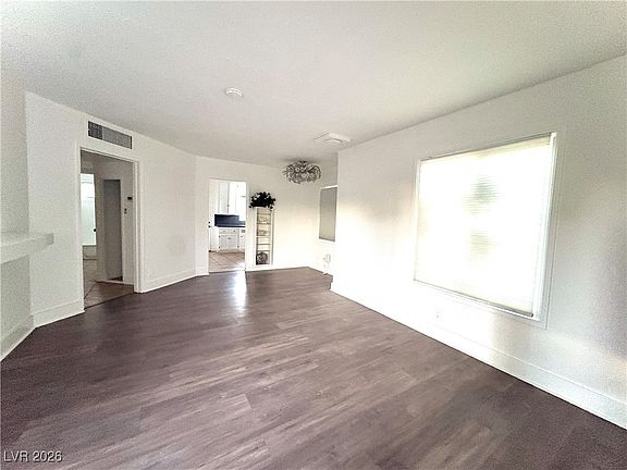 2nd image of 1301 Bracken Ave