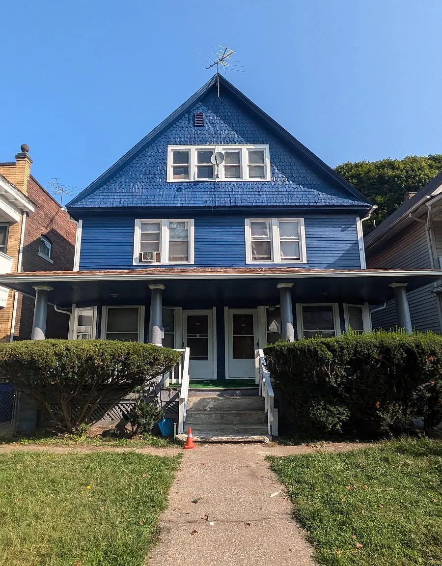 3 bedrooms/1 bath in Glenville — Photo 1