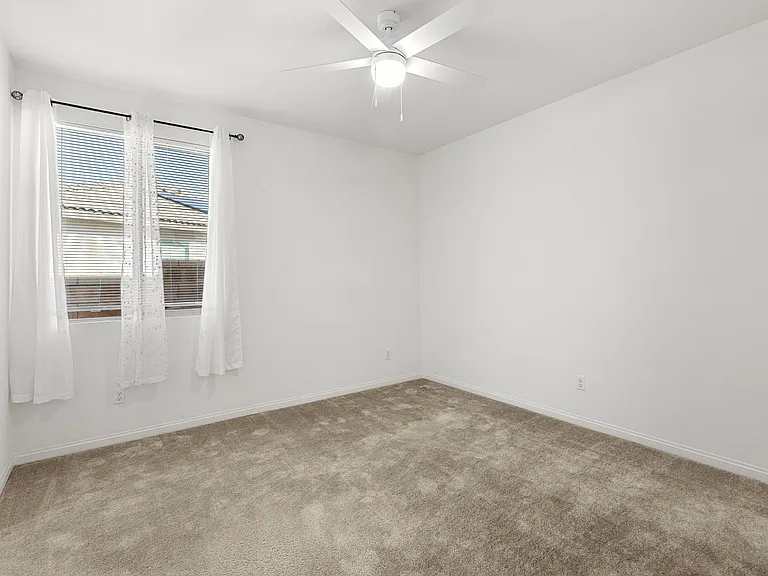 1500 Yucca Ct — Photo 21