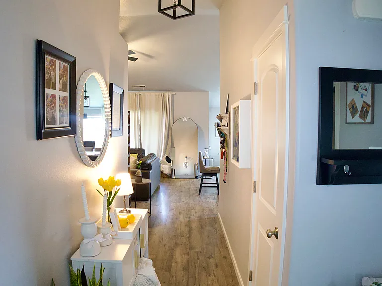 1283 Hazelnut Ct — Photo 4