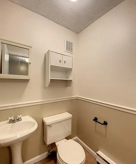 520 Shennecossett Rd #C — Photo 9
