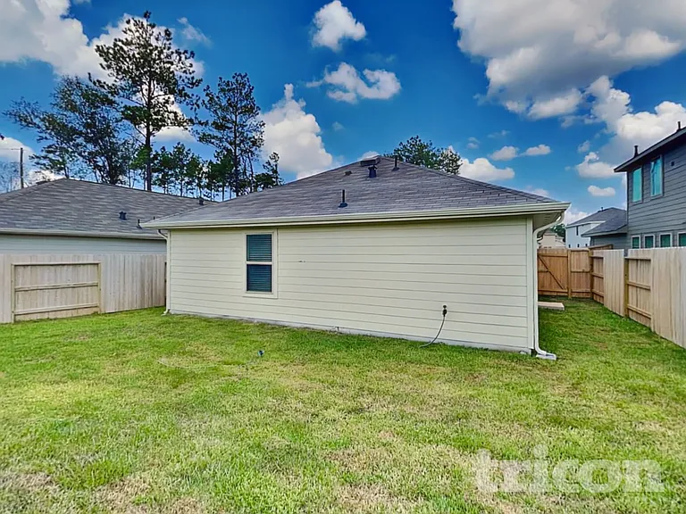 3006 Twisted Myrtle Dr — Photo 16