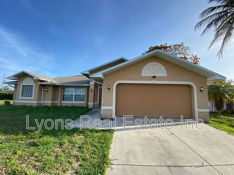2251 SW 4th St — Photo 1