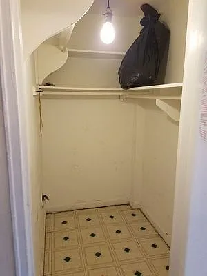 Rented by Max & Associates Realty Corp | media 10