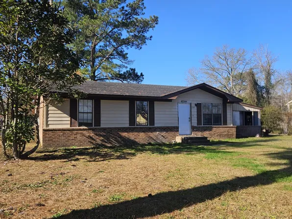 139 White Pine Ct, Moncks Corner, SC 29461