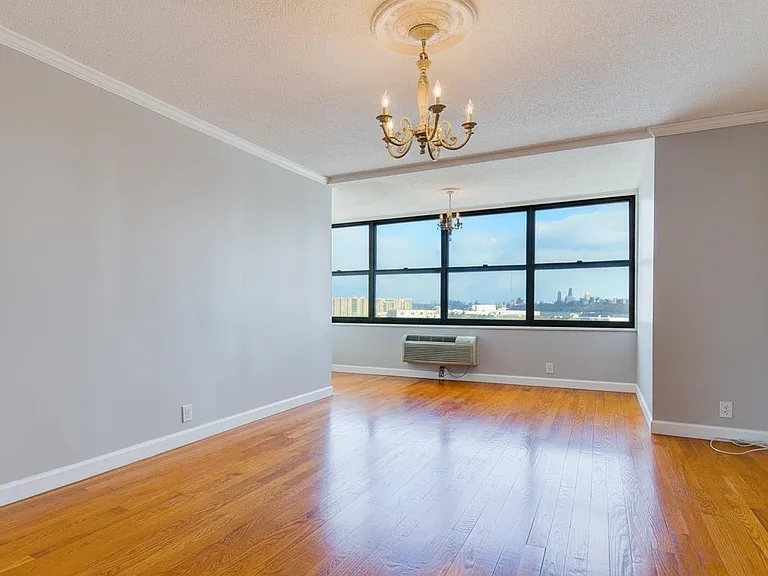 7004 Boulevard East #7D — Photo 13