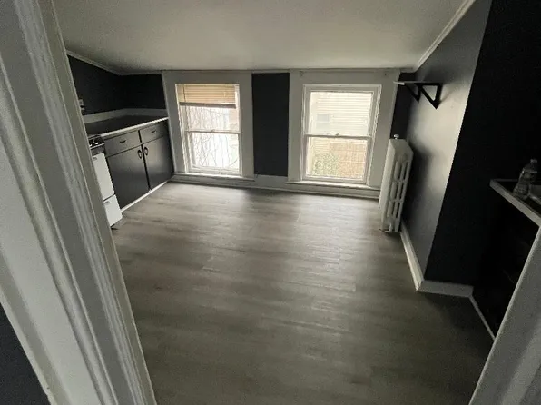 89 W Seneca St APT 4, Oswego, NY 13126
