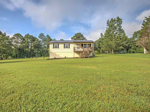 2nd image of 254 Waterville Dr SE