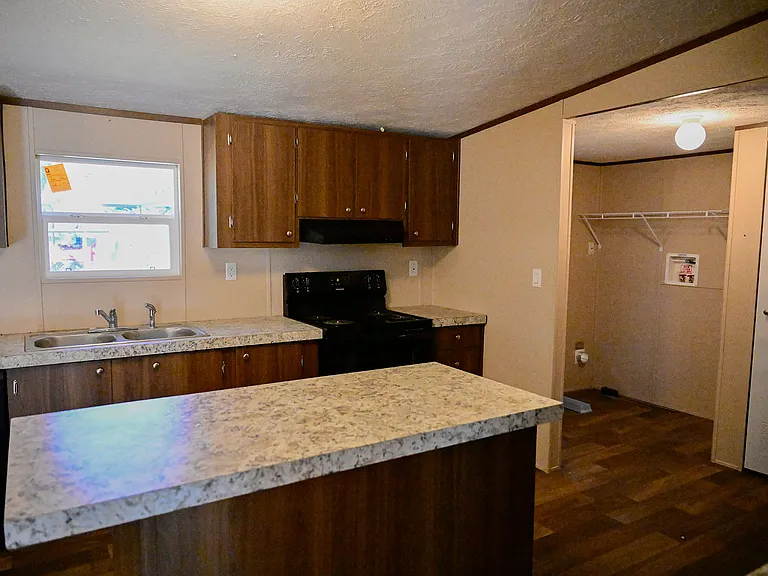 909 Pine Eagle Ln — Photo 10
