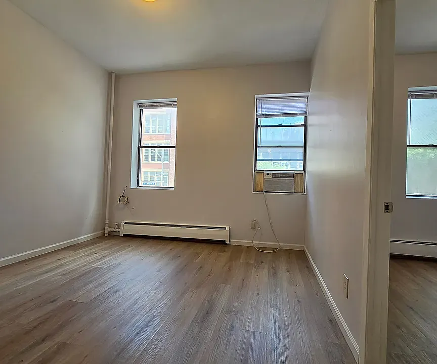 240 E 23rd St #3A