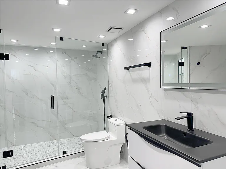 3500 Mystic Pointe Dr #1107 — Photo 17