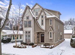 651 Davis Ave, Birmingham, MI 48009