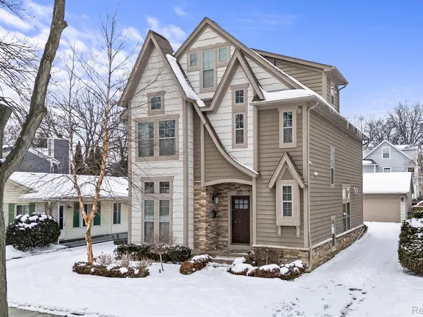 651 Davis Ave, Birmingham, MI 48009