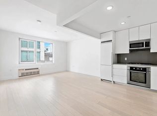 109 Gold St APT 2E, Brooklyn, NY 11201