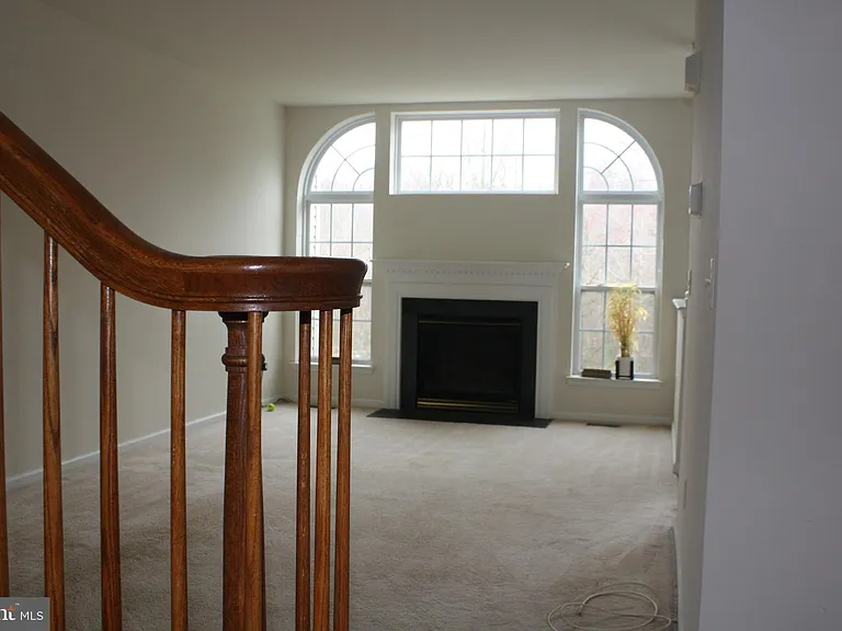 189 Westbrook Dr — Photo 6