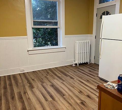 5th image of 1107 Greenfield Ave Floor 1