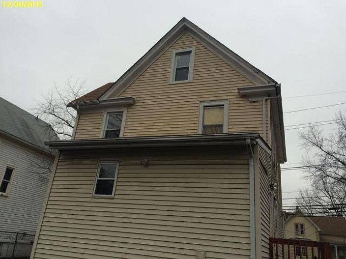 2nd image of 39-41 Clinton Ave