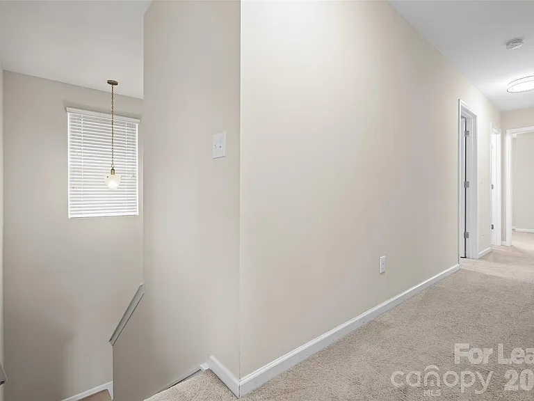 6056 Shamrock Green Dr — Photo 11