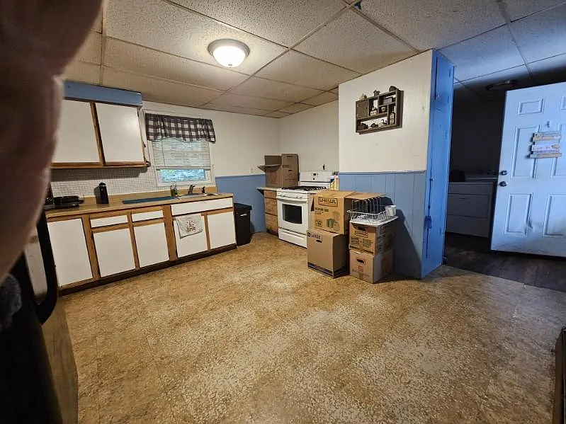 3 bed, 1000 sqft, $2,750 — Photo 4