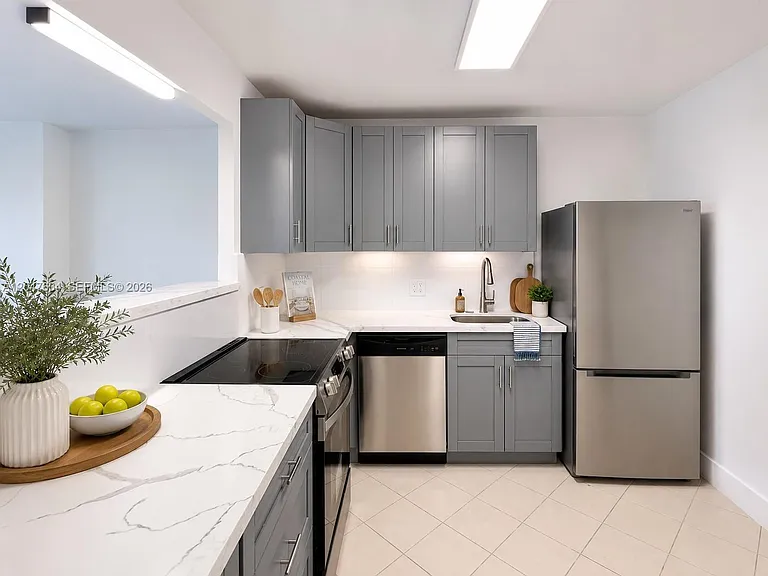 2801 NE 183rd St #208W — Photo 3
