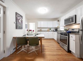 195 Chelsea St #1, Boston, MA 02128