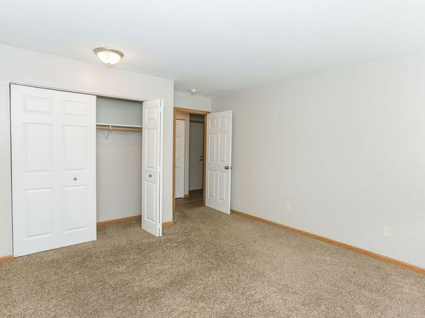 River Ridge Apartments | 12911 County Road 5, Burnsville, MN