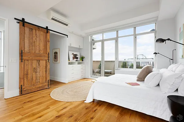 Sold by Halstead Real Estate | media 8