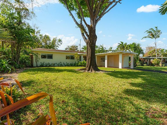 2nd image of 2907 NW 5th Avenue