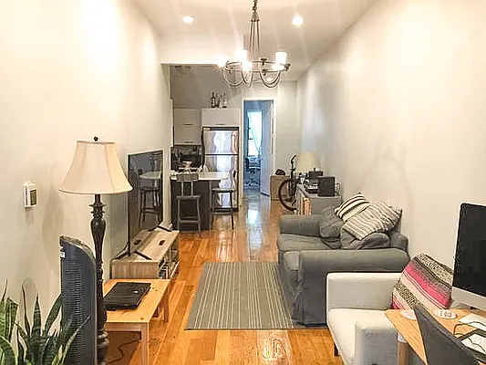 Rented by EXR | media 13