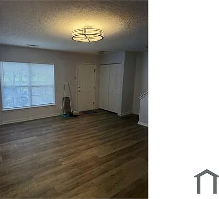 3 bed, 1360 sqft, $2,100 — Photo 3