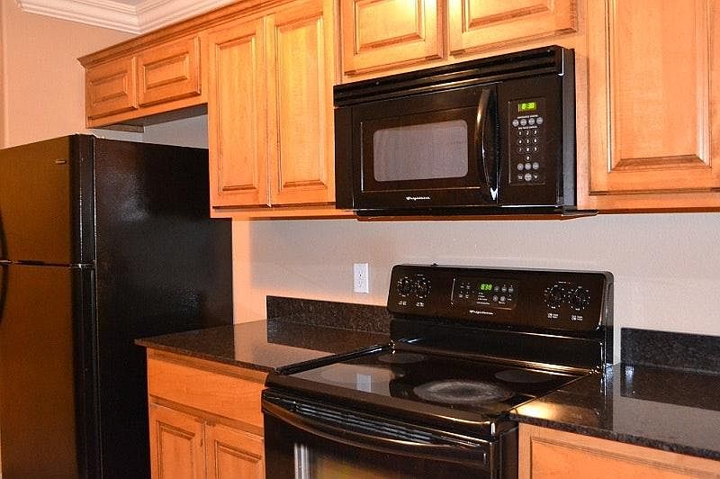 Kitchen with Granite