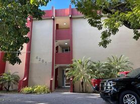 4265 NW South Tamiami Canal Dr