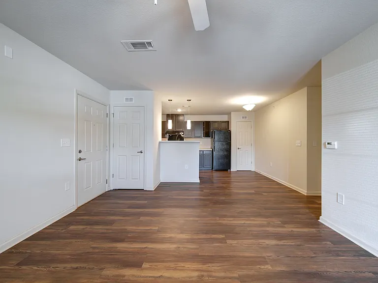 The Hub on Harris Apartment Homes — Photo 32